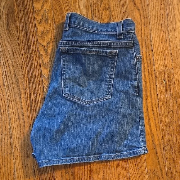 Eddie Bauer Deep Blue Jean Shorts 16 - Picture 3 of 3